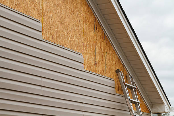 24/7 Emergency Storm Damage Siding Repair experts in Piqua, OH